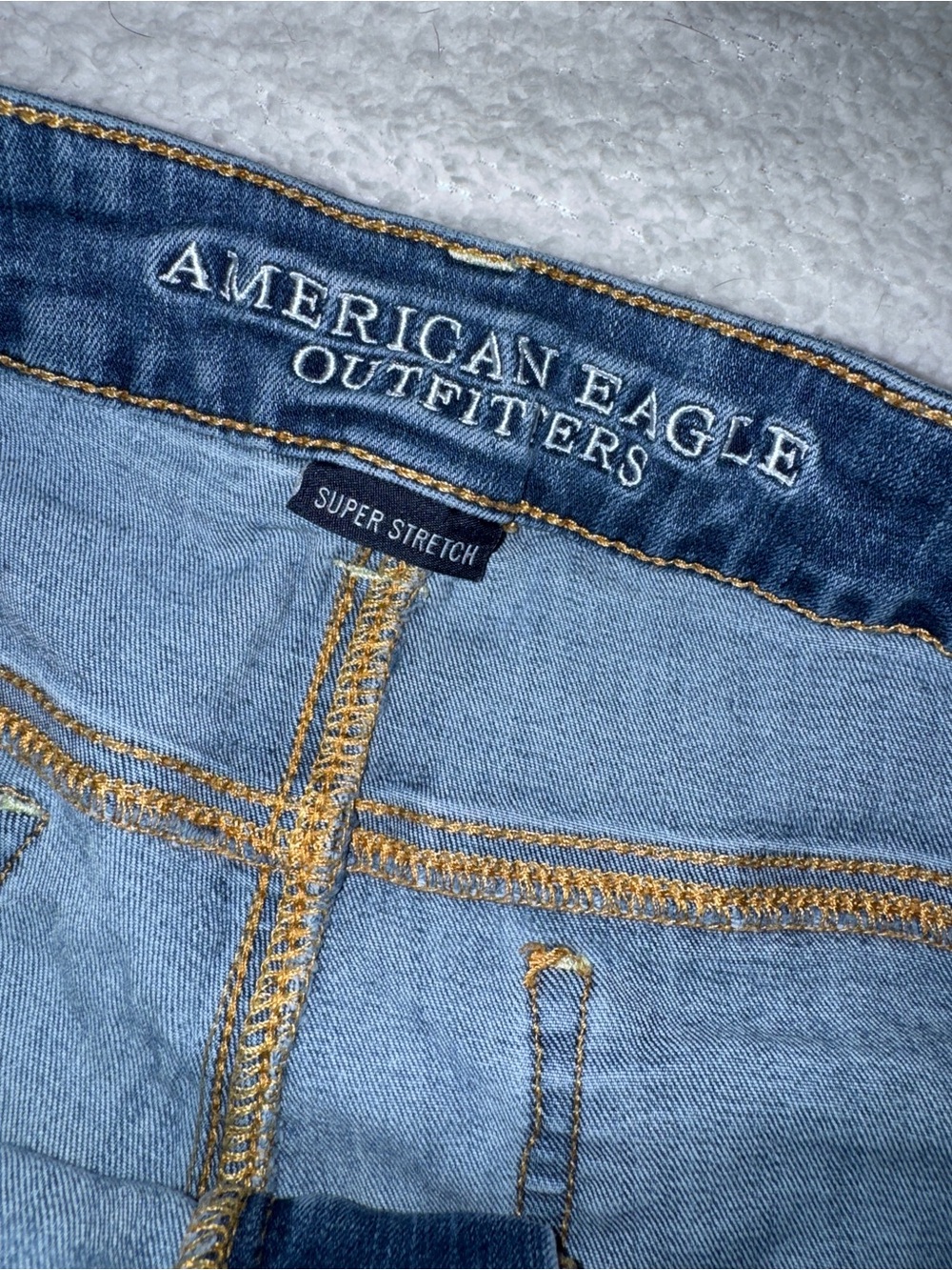 American Eagle Outfitters Super Stretch Denim Midi Shorts, distressed sz 14 - Picture 8 of 9